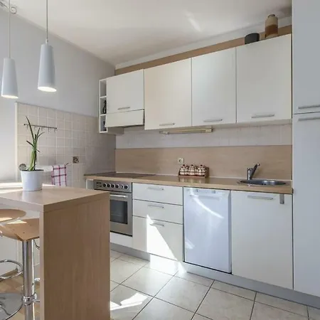 Apartment Irena *