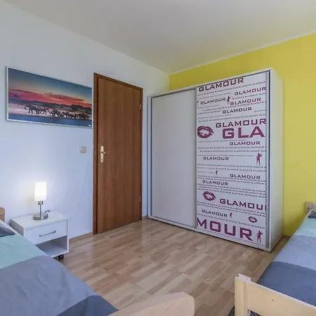 Irena Apartment Karigador