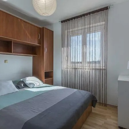 Irena Apartment *